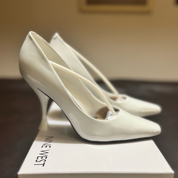 Nine West Women's White Heels! Never worn - Picture 1 of 4